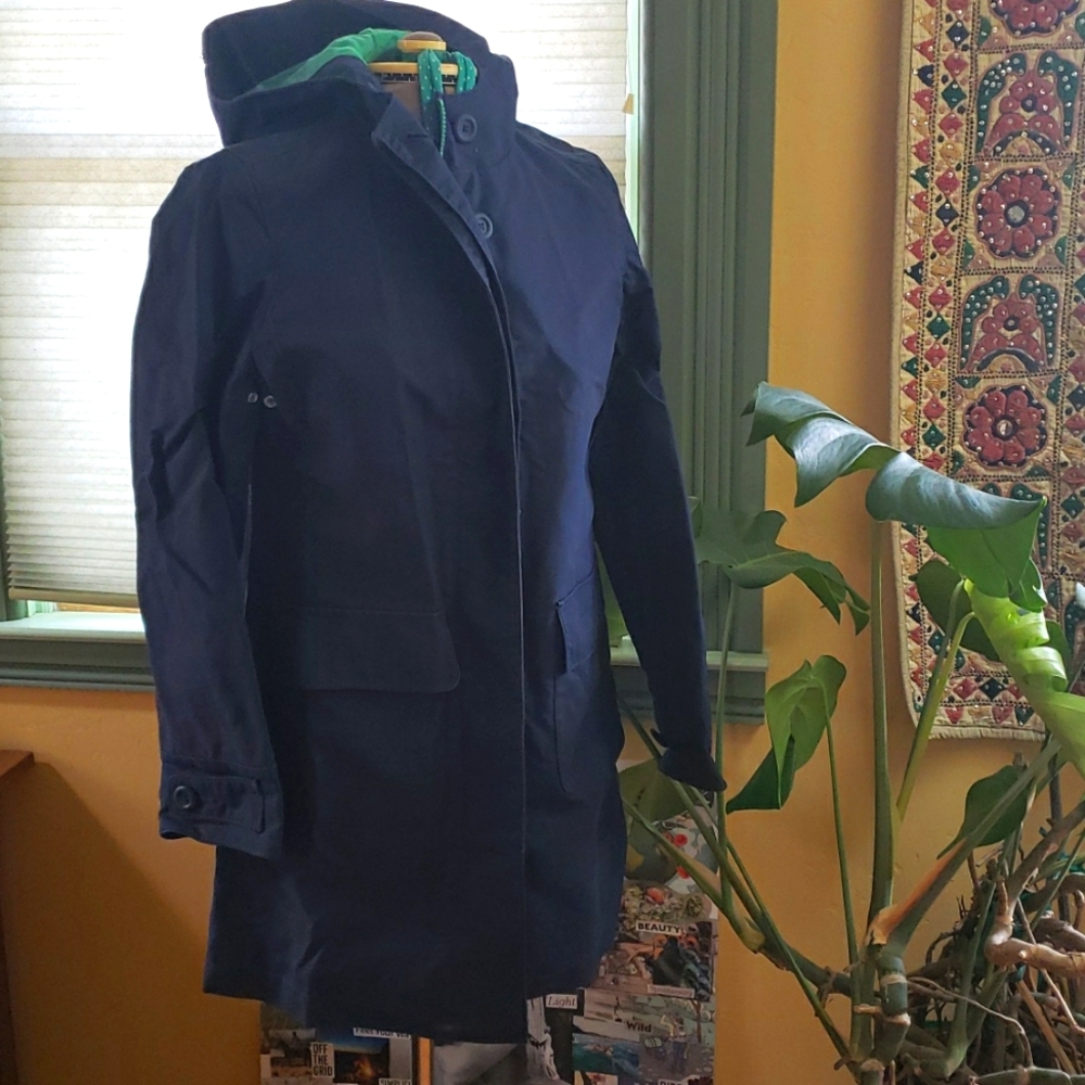 Cute L.L. Bean 100% insulated cotton duck jacket, blue & green